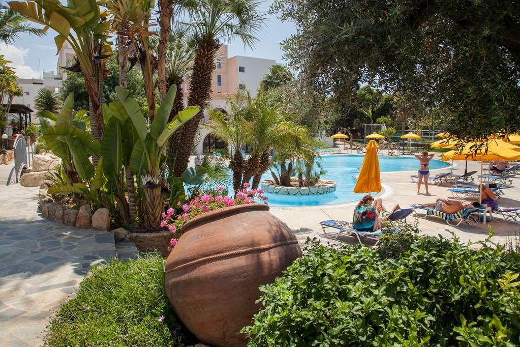 Mayfair Gardens Hotel 3*
