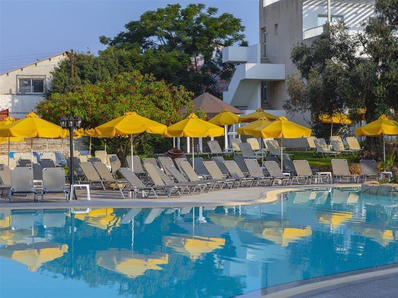 Mayfair Gardens 3* Paphos