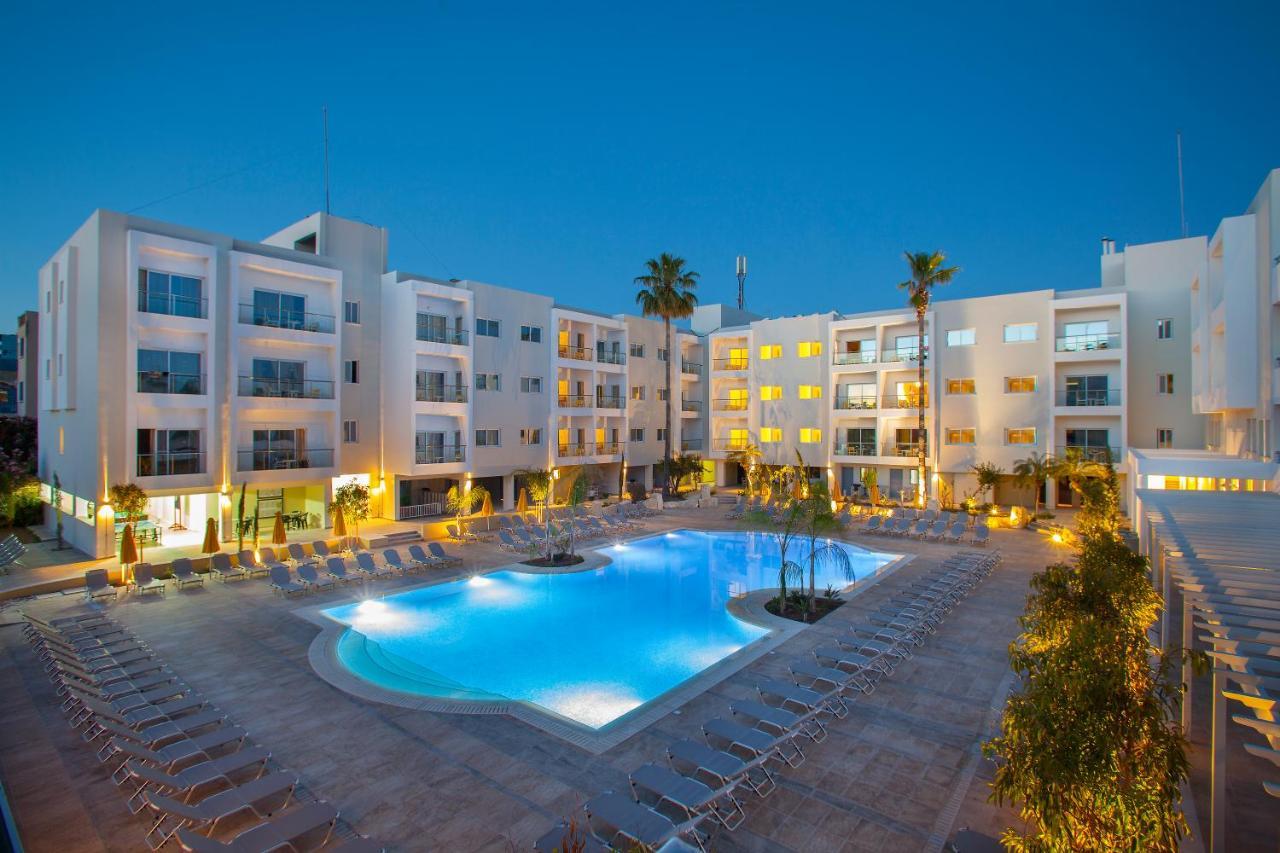 Hotel Mayfair Gardens
