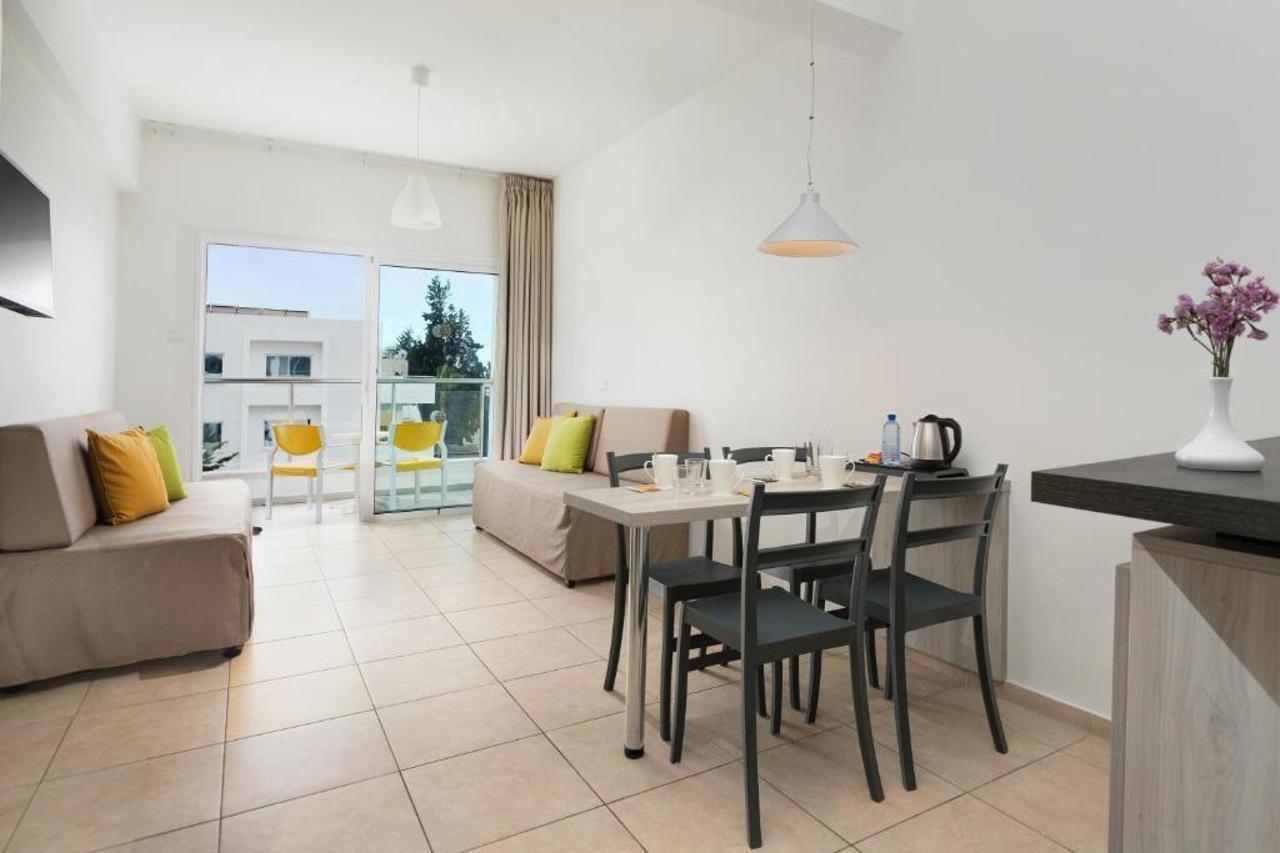Mayfair Gardens Hotel Paphos