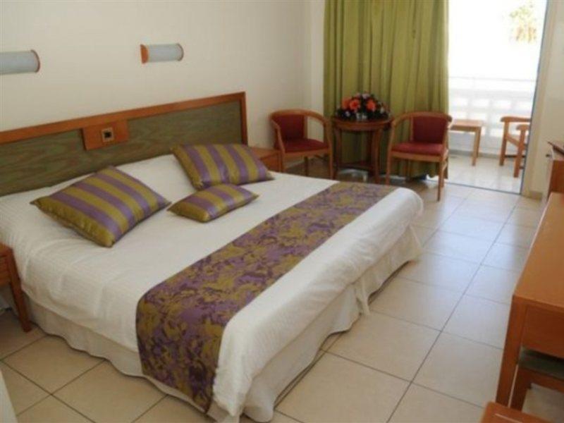 Hotel Mayfair Gardens 3*