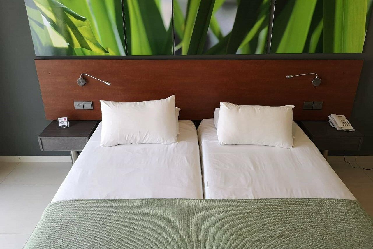 Mayfair Gardens Hotel 3*